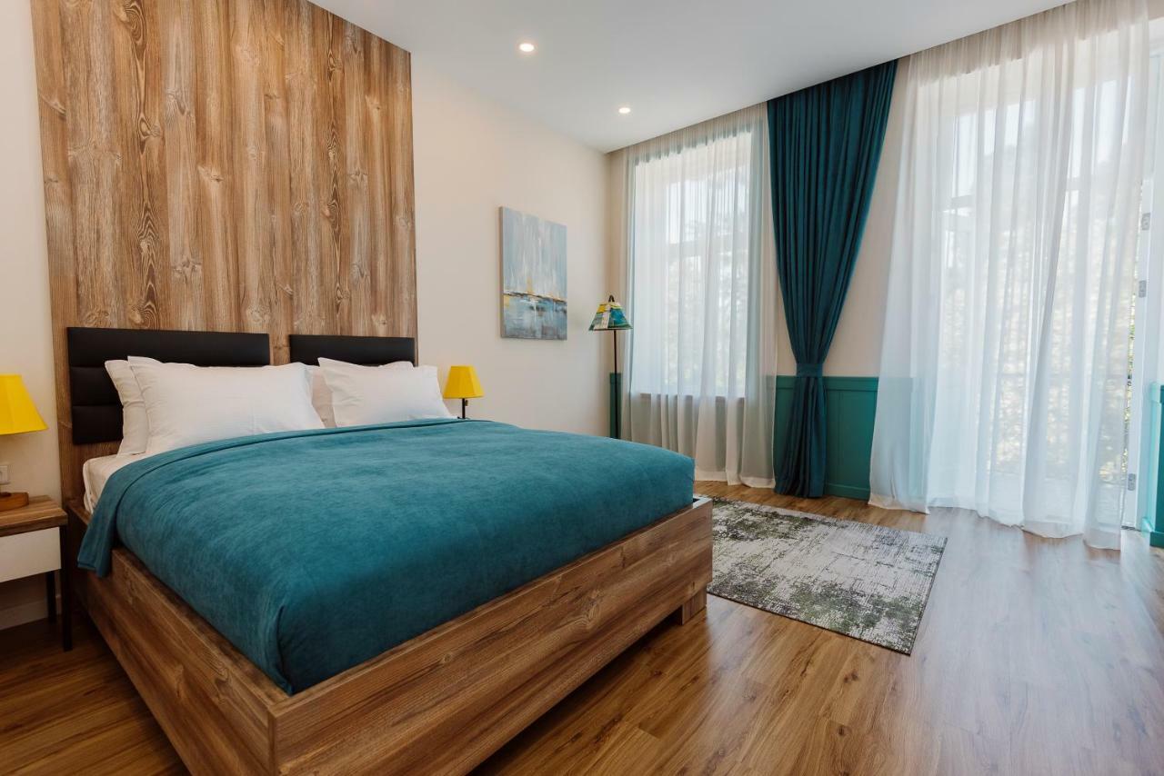 Boulevard Hotel 巴统 外观 照片