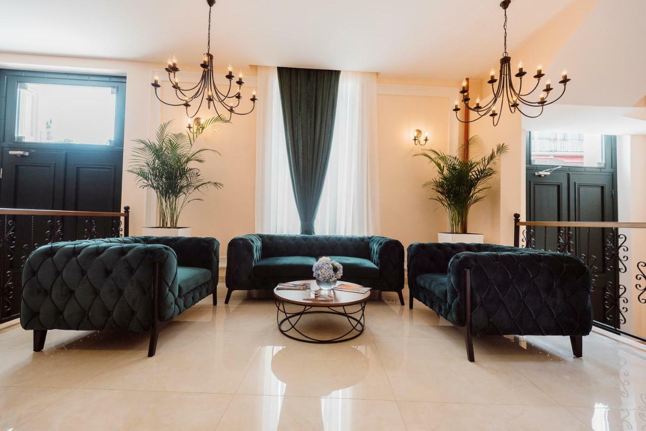 Boulevard Hotel 巴统 外观 照片